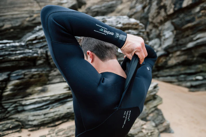 Wetsuits 2025: The Latest Technologies at a Glance
